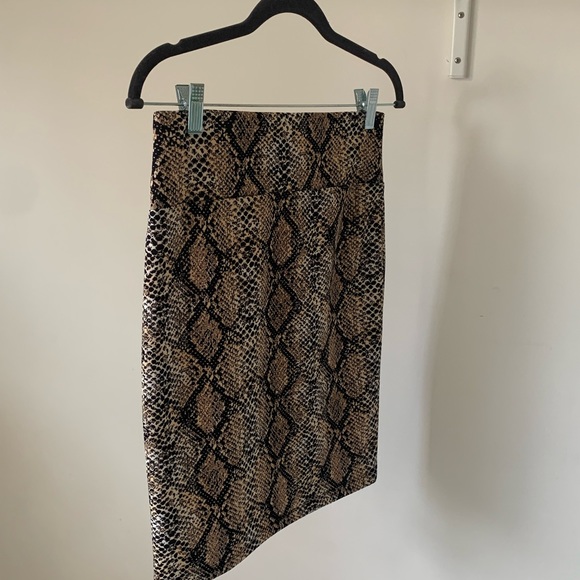snakeskin printed pencil skirt - Picture 2 of 2